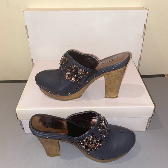 Kathy Van Zeeland VCADY Embellished Clogs, Size 7.5, Color: Blue - Picture 5 of 15